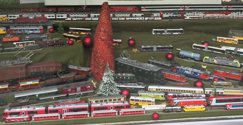 Neisser Modelleisenbahnen Schaufenster Weihnachten