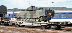 Piko 96690 Panzertransportwagen Slmmnps-y mit Schützenpanzer